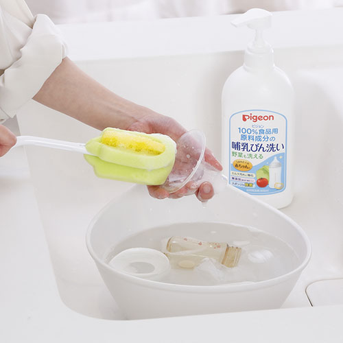 Pigeon Bottle Vegetable Washing Detergent Refill 贝亲果蔬奶瓶清洗剂补充装 700ml